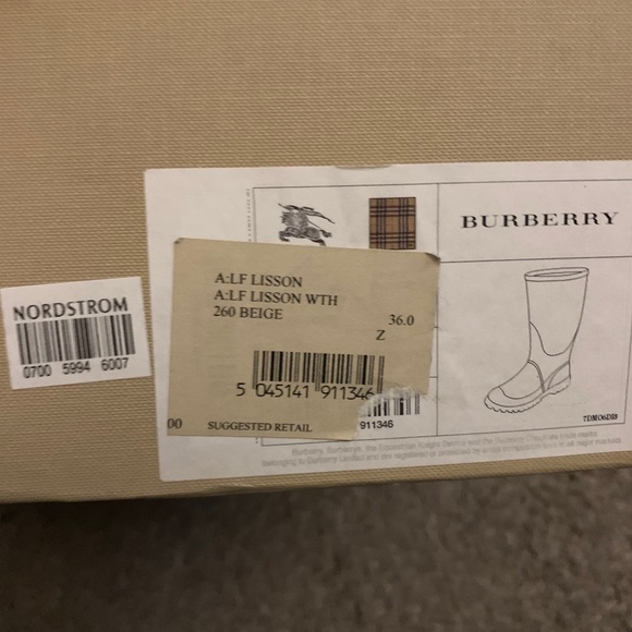 Burberry rain boots - Picture 4 of 10